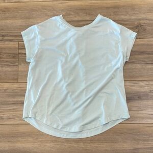 Athleta Light Blue Scoop Neck Short Sleeve Tee
